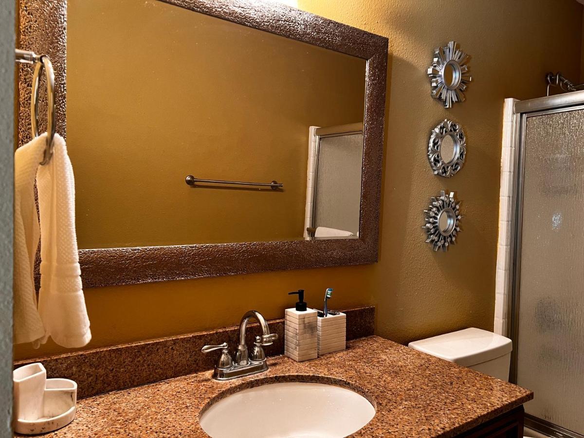 Spotless Guest Room With Shared Bathroom 奥兰多 外观 照片
